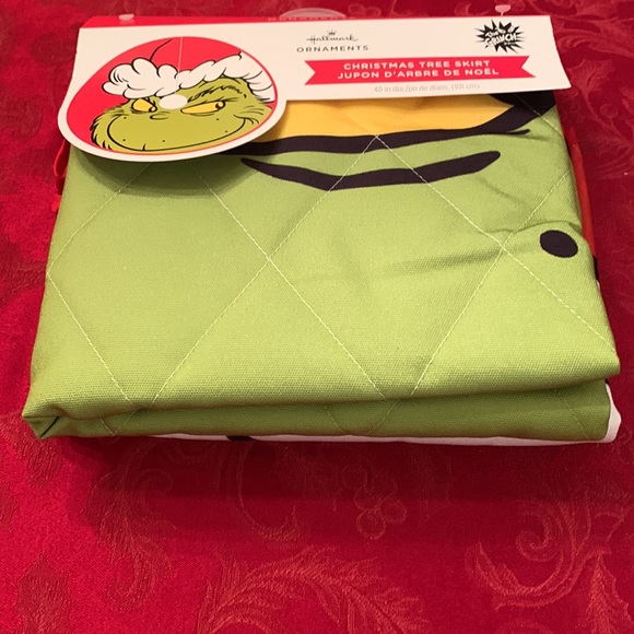 The Grinch Christmas tree skirt - Picture 8 of 8